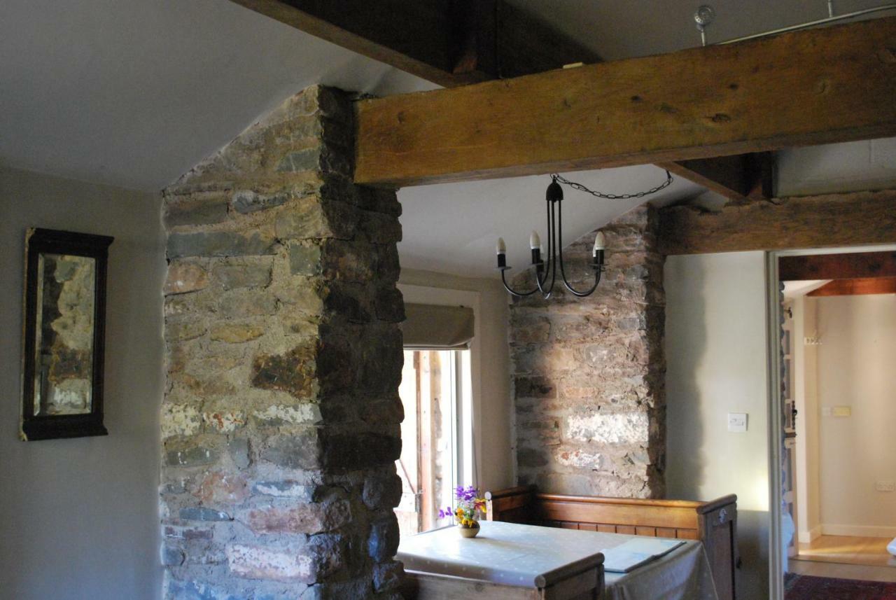 Wookey Fenny Castle Vineyard Cottage מראה חיצוני תמונה