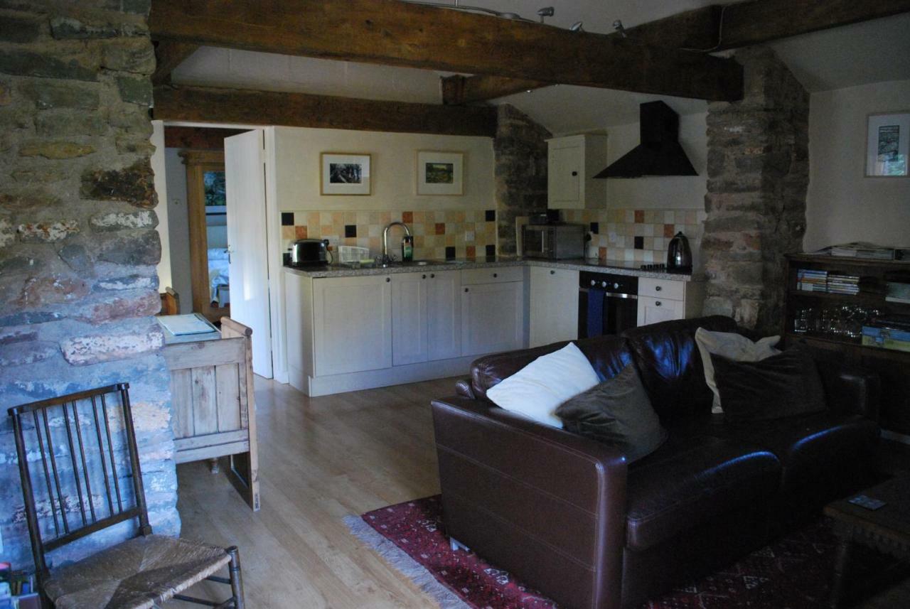 Wookey Fenny Castle Vineyard Cottage מראה חיצוני תמונה